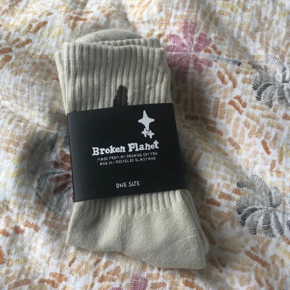 broken planet socks - Picture 1 of 2